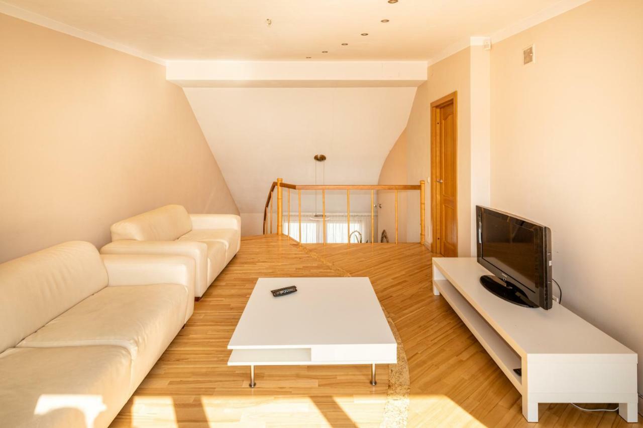 Old Riga Aldaru Street 2 Level Apartment With Terrace Eksteriør bilde